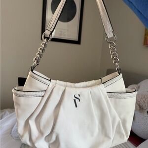 Simply Vera Vera Wang White Shoulder Bag with Silver Chain Strap